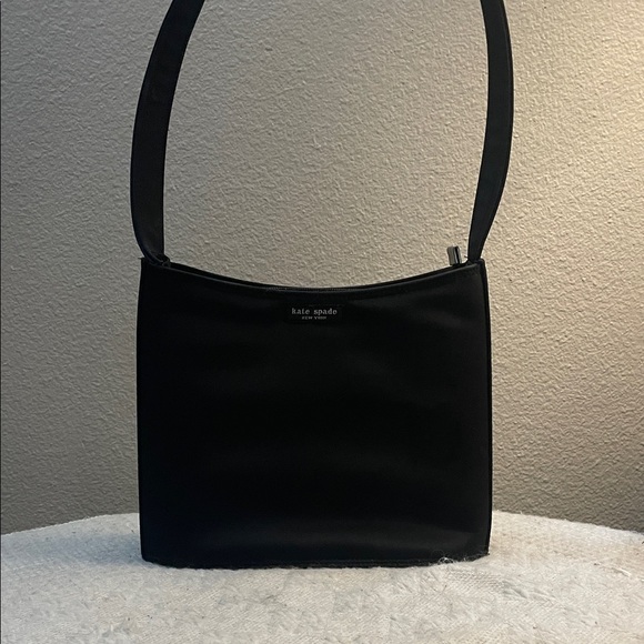kate spade Handbags - Kate Spade Classic Black Shoulder Bag